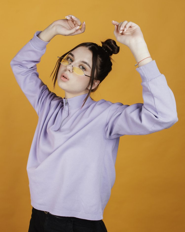 What Makes Graphic Sweatshirts for Women So Popular Right Now?