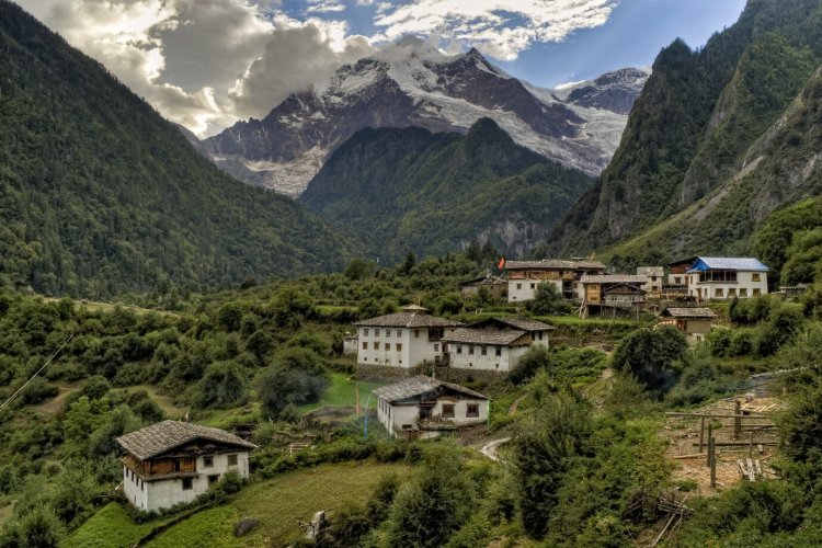 Explore Nature and Adventure with an Unforgettable Uttarakhand Trip