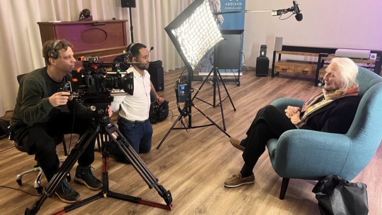 Is een professionele videomaker het waard? Waarom uw bedrijf er in 2025 een nodig heeft.