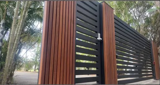 5 Popular Fence Designs Perfect for Hawaiian Homes