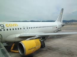 vueling terminal barcelona