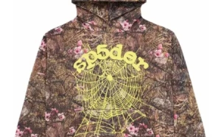 Lightweight Spider Hoodie for Spring Days
