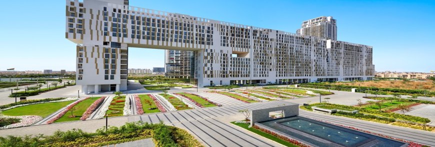 DLF The Dahlias Sector 54 – Spacious 4 & 5 BHK Homes with World-Class Amenities