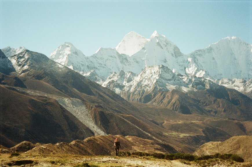 What is the Altitude of the Everest View Trek?