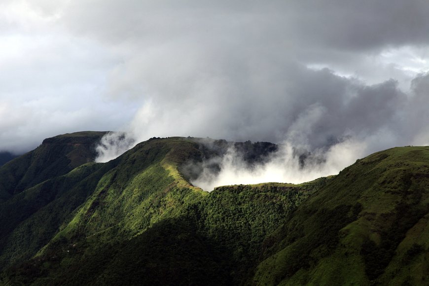 Plan Your Perfect Meghalaya Itinerary for 7 Days Adventure