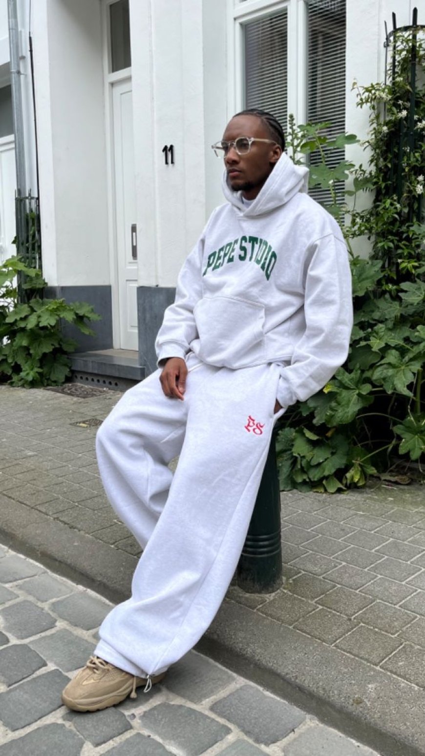 Pepe Studio Clothing: Urban Comfort and Contemporary Style