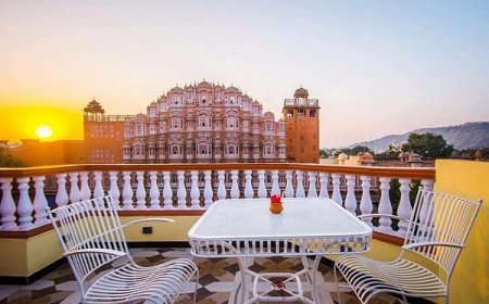 Top 10 Must-Visit Cafes in Jaipur for Food and Ambience
