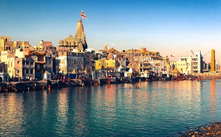 Explore Gujarat Spiritually with Our Dwarka Tour Package