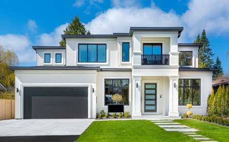 Top Exterior House Colors that Sell Best for 2025