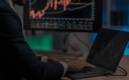 Top 10 Demat Accounts in India for Seamless Stock Investing (2025)