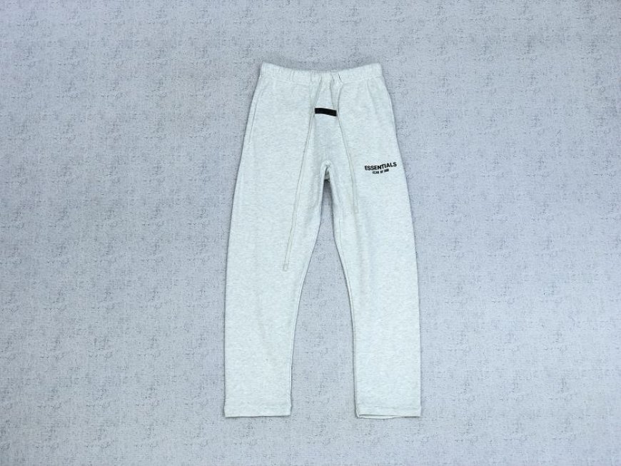 Daily Wins Begin in Essential Sweatpant Fit