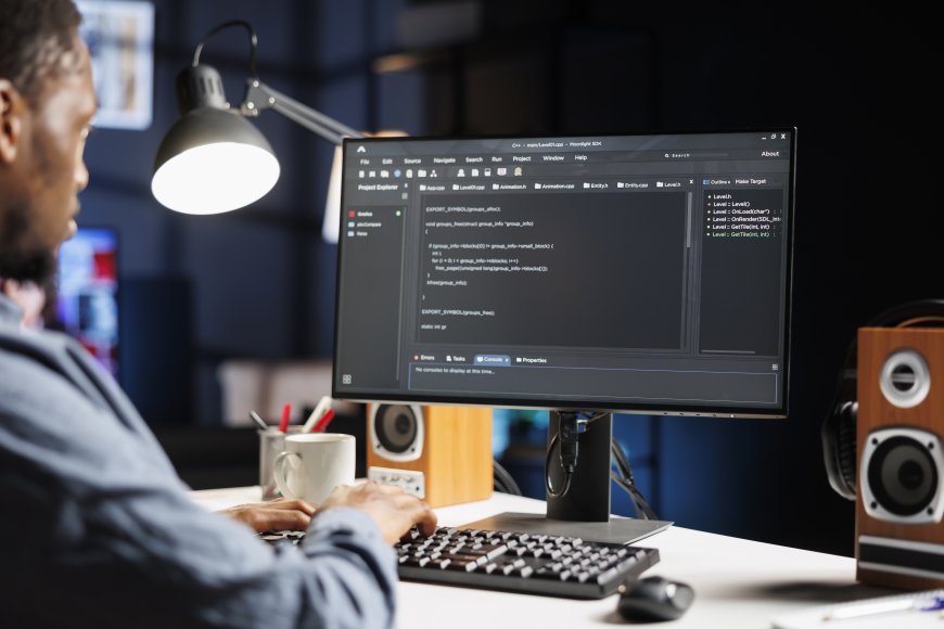 How to Mitigate Risks When Outsourcing Software Development Projects?
