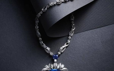 Blue Sapphire Necklaces Are Dominating Red Carpet Events: Here's Why