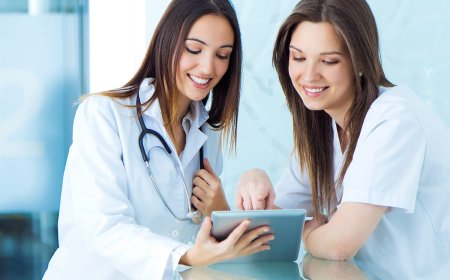 Are Virtual Medical Receptionists HIPAA Compliant? A Complete Compliance Guide