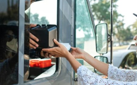 How Do Professional Courier Services Ensure the Safety and Confidentiality of Sensitive Medical Materials?