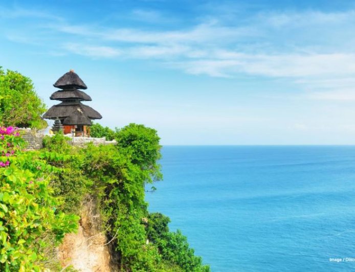 Uluwatu Temple – The Clifftop Marvel