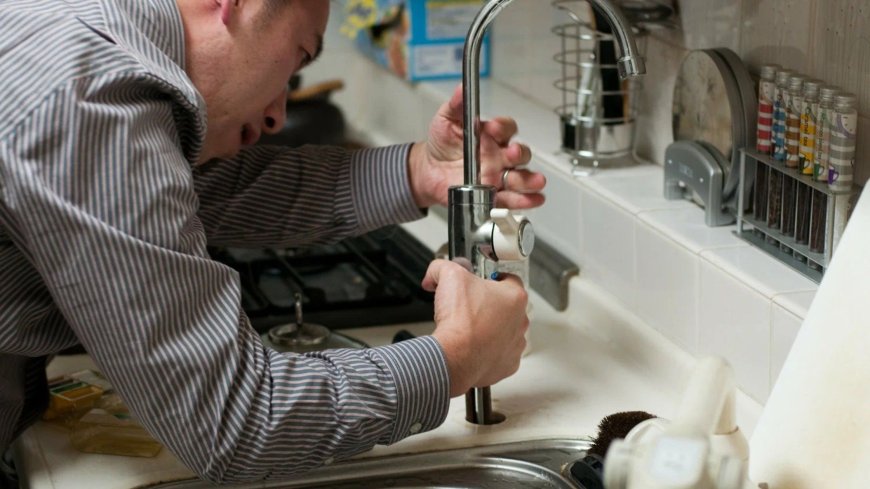 Advantages of Contacting a Local Plumber