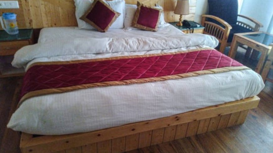 Why Golden’s Best Hotels Still Can’t Beat the Magic of a Bed & Breakfast