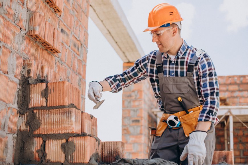 How Certificate III in Bricklaying Can Kickstart Your Construction Career