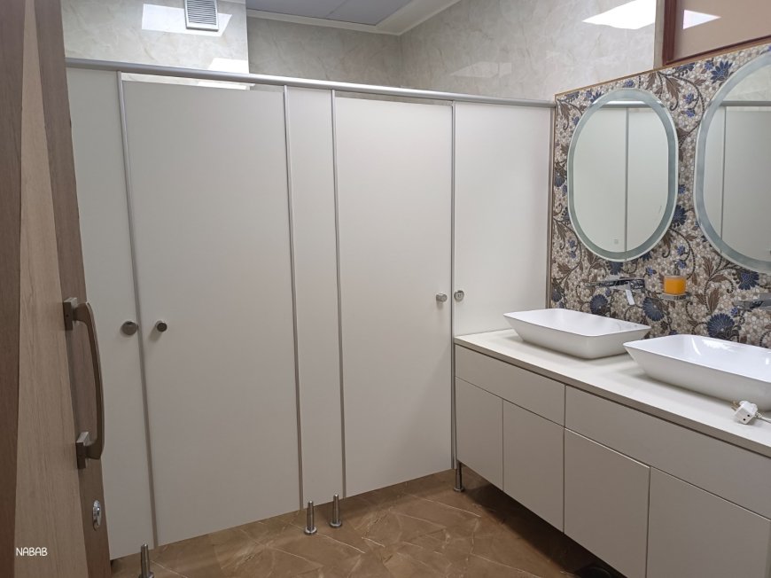 Modern Toilet Cubicle Solutions in Noida: Comfort Meets Durability