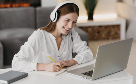 Physics and Maths Tutor for Strong Fundamentals