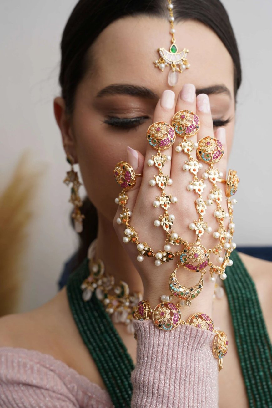 Explore Elegant Pakistani Bridal Jewellery Sets Online with Jewellery by Mash