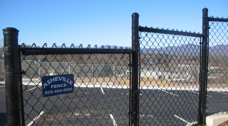 Why Is a Privacy Fence in Asheville the Best Choice for Homes and Businesses?