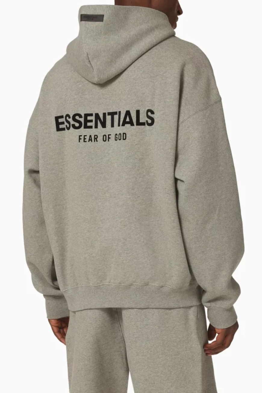 Essentials Hoodie: The Perfect Blend of Comfort, Style, and Everyday Versatility